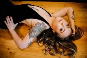 Isabelle-marie adult dating in Allendale MI